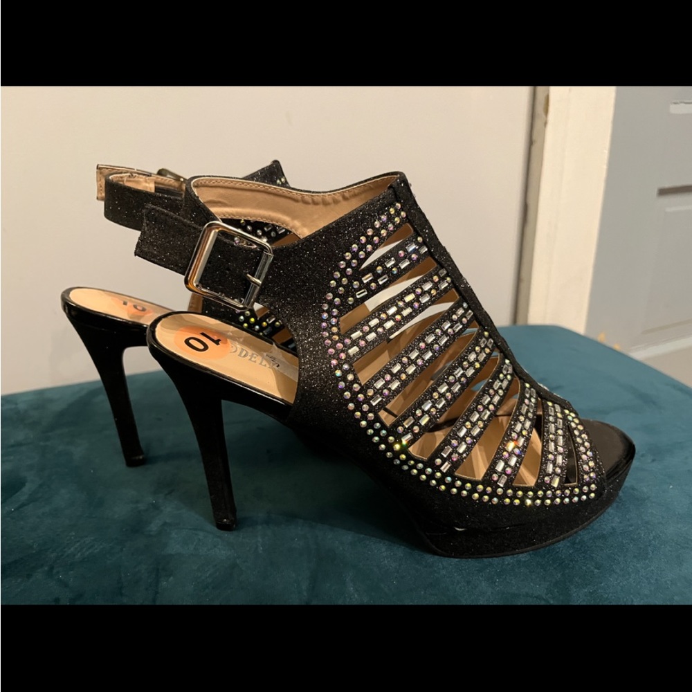 Women’s NWOT Delicacy Black Sparkle Heels